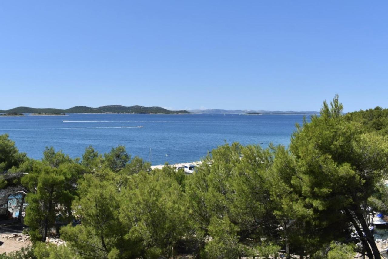 Miabella Resort Drage Bagian luar foto