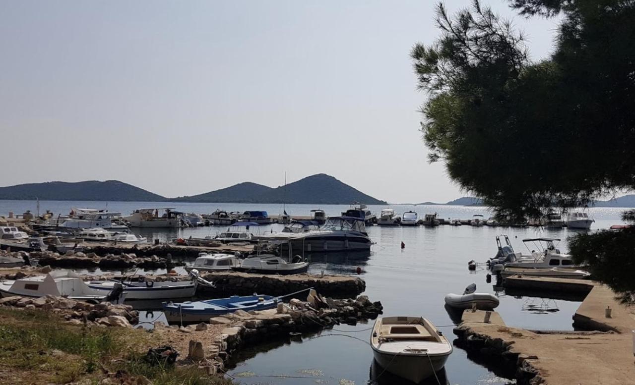 Miabella Resort Drage Bagian luar foto